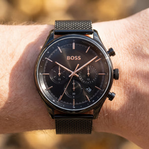 Live wrist shot of Hugo Boss Gregor 1514065 men's watch.