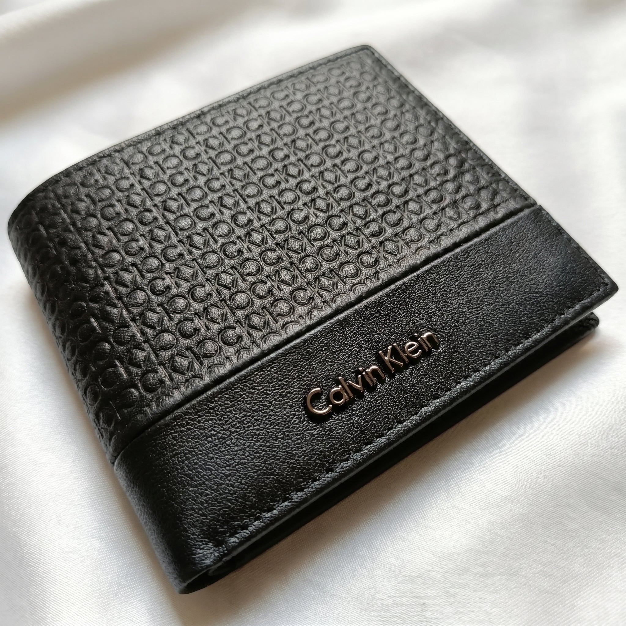 Calvin Klein Men's Mirror Original Monogram and Smooth Leather Bifold Wallet - Black