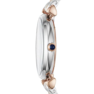 Angled shot of AR11092 showing light reflection on the blue sunray dial