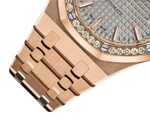 Audemars Piguet Royal Oak 15451OR.ZZ.1256OR.02 women's automatic watch, grey dial, diamond bezel, rose gold bracelet – side close-up