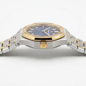 Audemars Piguet Royal Oak women's quartz watch, 33mm case, blue dial, diamond bezel, two-tone gold steel strap – view 3