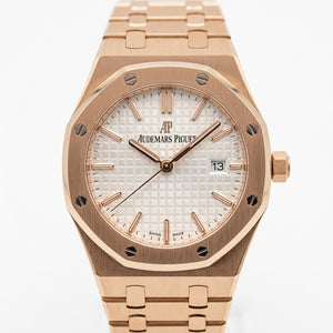 Audemars Piguet Royal Oak women's quartz watch, 33mm case, silver dial, rose gold strap – view 2