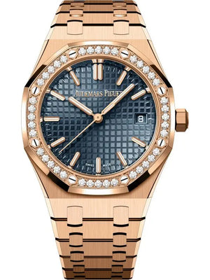 Audemars Piguet Royal Oak women's quartz watch, blue dial, diamond bezel, rose gold bracelet – front close-up