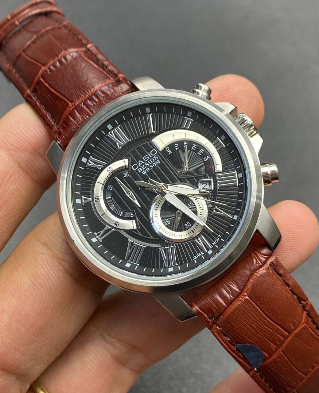 Casio Edifice BEM-506BL-1AV men's chronograph watch, black dial, genuine brown leather strap – detail view 1