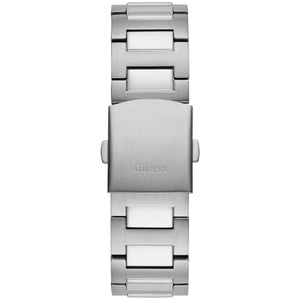 Close-up of the polished silver-tone stainless steel bracelet links on GW0572G1