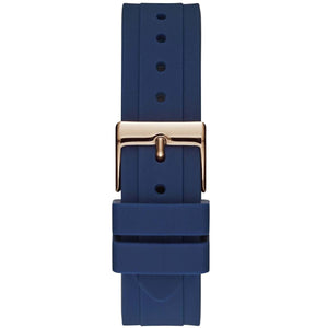 Detail of the durable blue rubber strap and buckle on Guess W0562L3