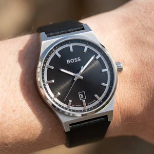 Live wrist shot of Hugo Boss Candor 1514075 men's watch.