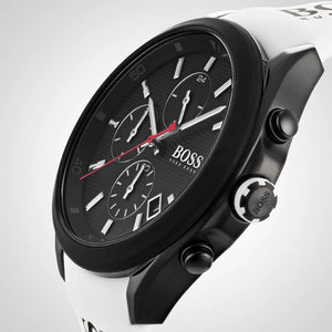 Left side perspective of the Hugo Boss Velocity 1513718 black dial and silicone strap texture