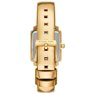 Photo of the gold-tone stainless steel buckle on the metallic leather strap of MK1218