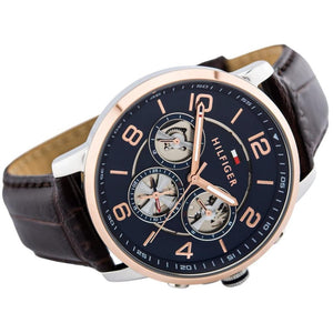 Angled view of the Tommy Hilfiger 1791290 highlighting the rose gold stainless steel case