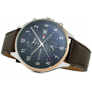 Close up of the crown and pushers on the side of Tommy Hilfiger 1791712