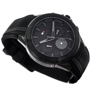 Side profile view of the 12mm black case of the Tommy Hilfiger 1791861
