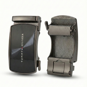 Close up of Tommy Hilfiger Automatic Ratchet Belt Buckle Mechanism