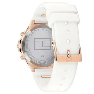 Angled shot highlighting the silver triple-link bracelet of Tommy Hilfiger 1782280