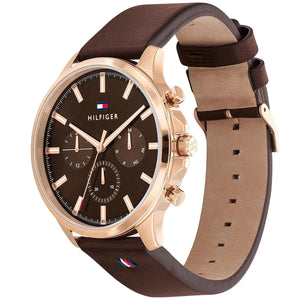 Right side view of Tommy Hilfiger 1710497 showing rose gold stainless steel case