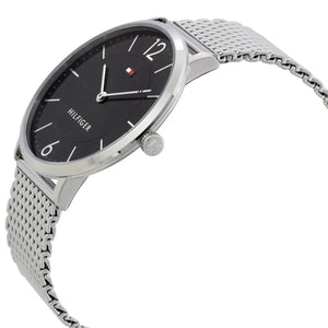 Angled shot highlighting the silver stainless steel mesh bracelet of Tommy Hilfiger 1710355