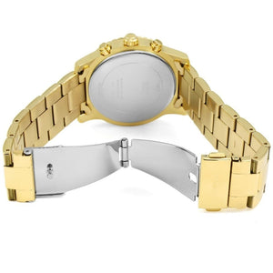 Photo of the gold deployment clasp on the metal strap of Guess W0774L5