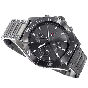 Side view photo of Tommy Hilfiger 1791918 showing case thickness and grey strap connection