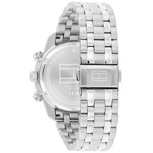 Photo of the silver deployment clasp on the metal strap of Tommy Hilfiger 1792214