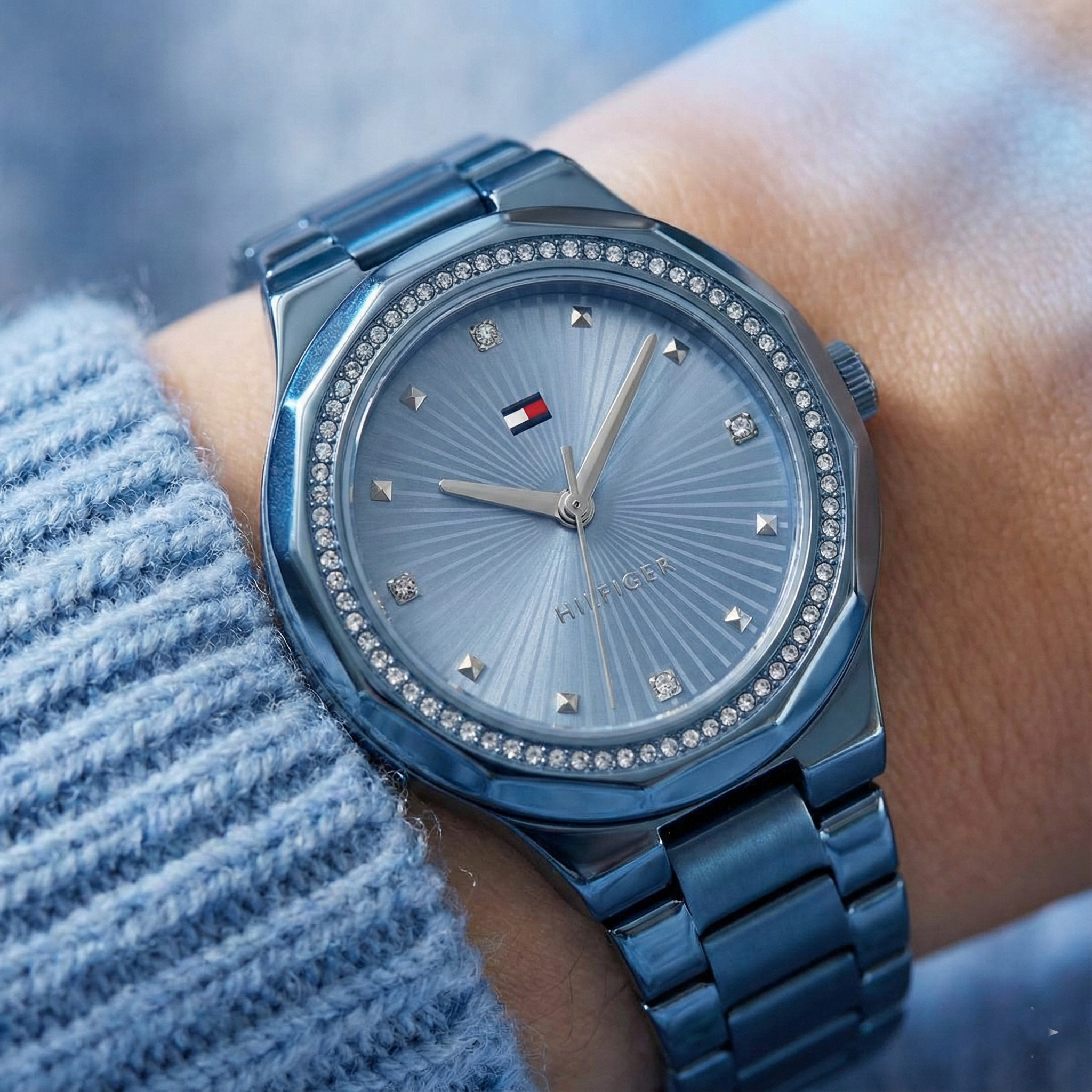 Tommy Hilfiger Ladies Watch – Model 1782724 – Blue Crystal Bezel - Luxury Hub Store