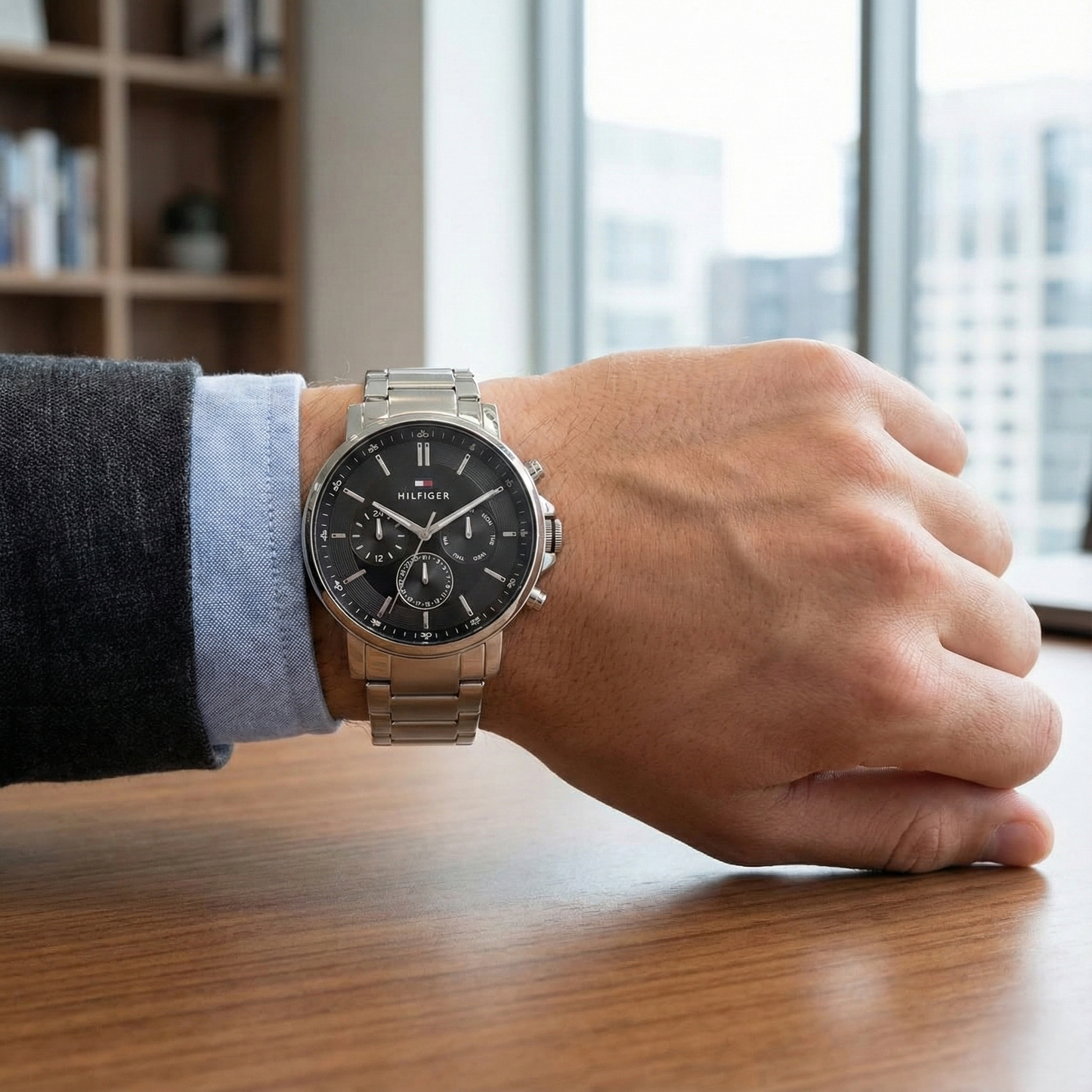 Tommy Hilfiger 1710667 Men’s Chronograph Watch – Black Dial & Stainless-Steel Bracelet