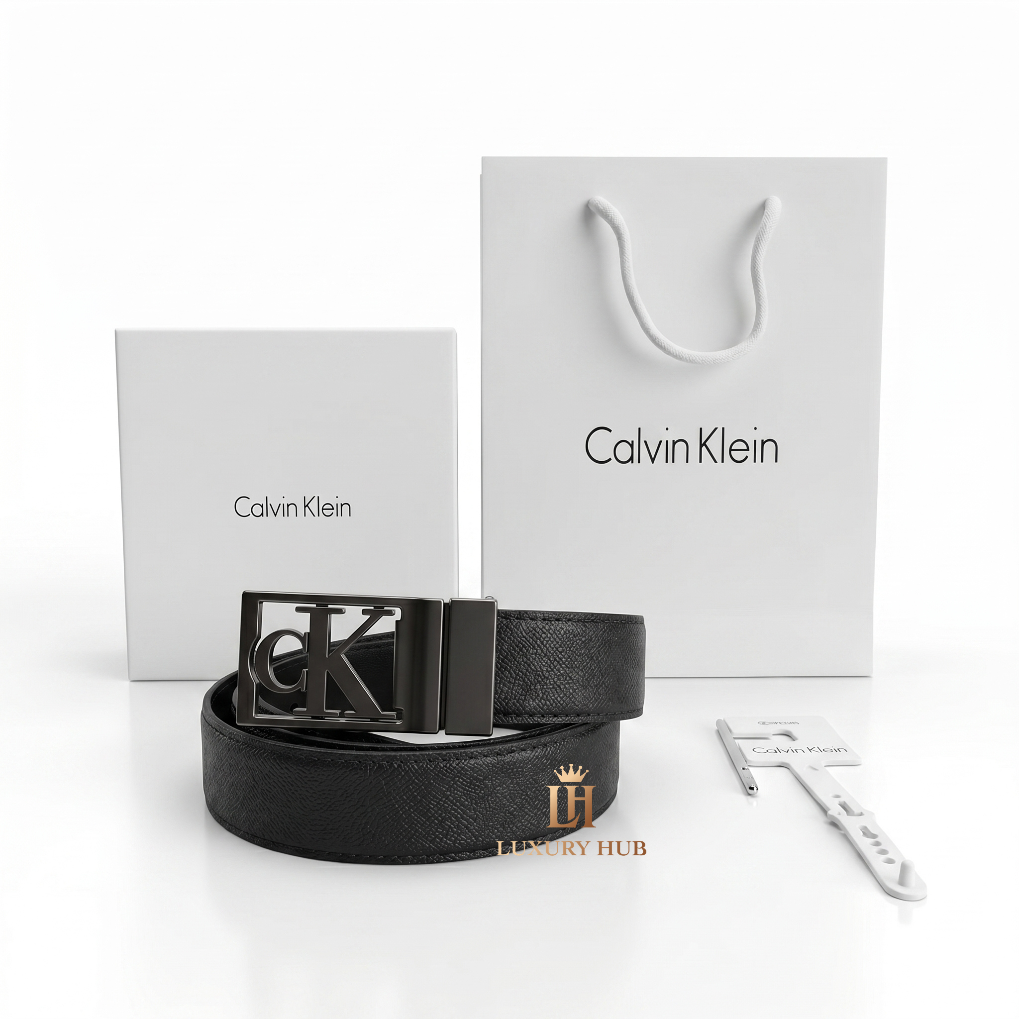 Calvin Klein Men's Mirror Original Black Leather Belt - Textured & Smooth Double-Sided Design
