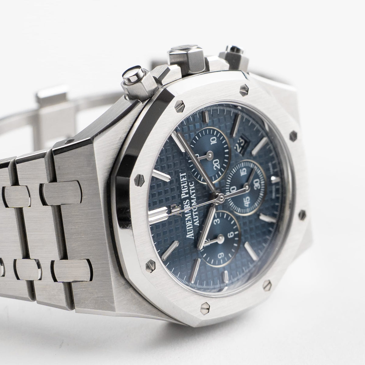 Audemars Piguet Royal Oak 26320ST.OO.1220ST.03 men's chronograph watch, blue dial, silver stainless steel bracelet – side angle view