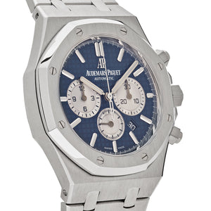 Audemars Piguet Royal Oak 26331ST.OO.1220ST.01 men's chronograph watch, blue dial, silver stainless steel bracelet – angle close-up