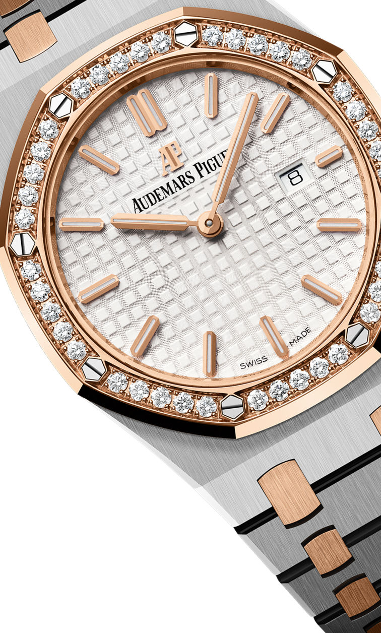 Audemars Piguet Royal Oak 67651SR.ZZ.1261SR.01 women's quartz watch, silver dial, diamond bezel, two-tone stainless steel bracelet – front close-up