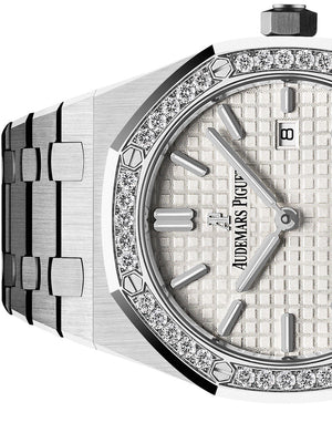 Audemars Piguet Royal Oak 67651ST.ZZ.1261ST.01 women's quartz watch, silver dial, diamond bezel, silver stainless steel bracelet – side close-up