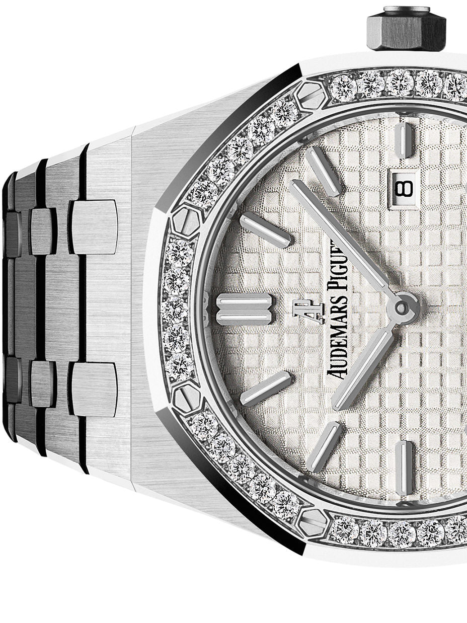 Audemars Piguet Royal Oak 67651ST.ZZ.1261ST.01 women's quartz watch, silver dial, diamond bezel, silver stainless steel bracelet – side close-up