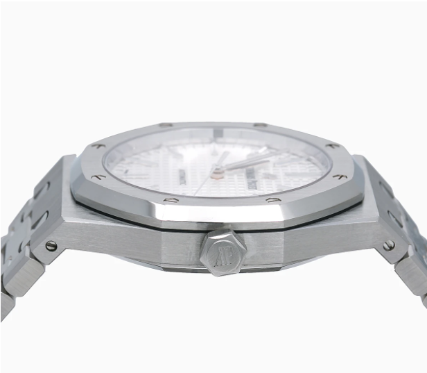 Audemars Piguet Royal Oak men's automatic watch, 41mm case, silver dial, silver stainless steel bracelet – side profile view with crown