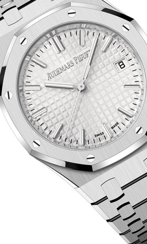 Audemars Piguet Royal Oak women's automatic watch, silver dial, silver stainless steel bracelet – dial close-up