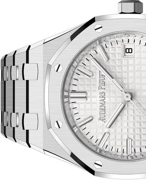 Audemars Piguet Royal Oak women's automatic watch, silver dial, silver stainless steel bracelet – side close-up