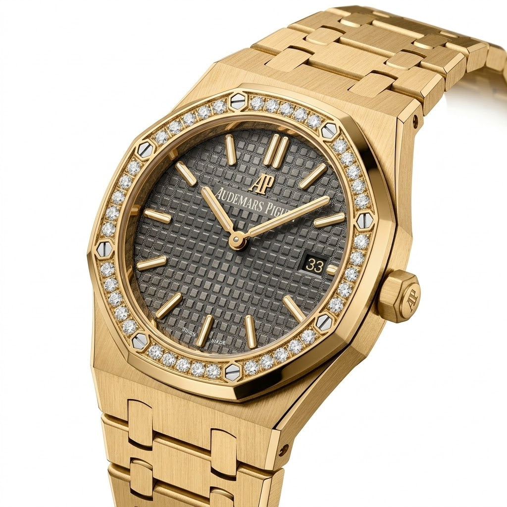 Audemars Piguet Royal Oak women's quartz watch, 33mm case, grey dial, diamond bezel, yellow gold strap – view 3