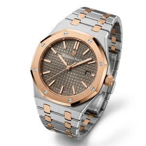 Audemars Piguet Royal Oak women's quartz watch, 33mm case, grey dial, two-tone rose gold steel strap – view 4
