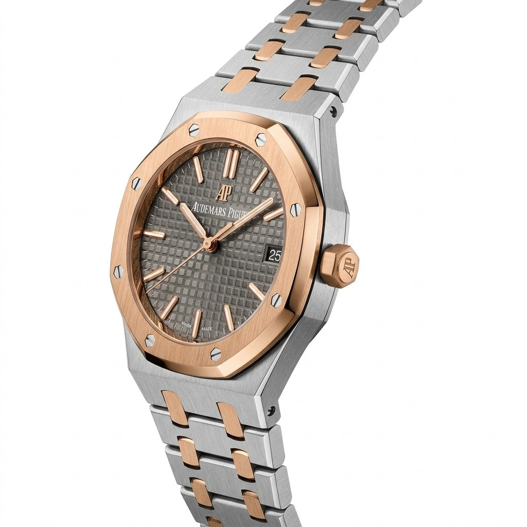Audemars Piguet Royal Oak women's quartz watch, 33mm case, grey dial, two-tone rose gold steel strap – view 5