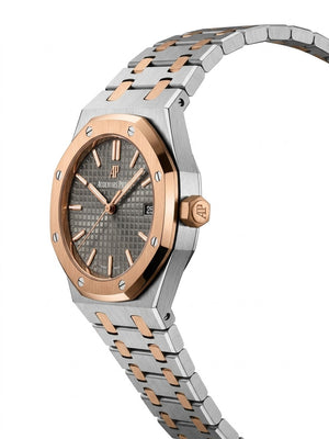 Audemars Piguet Royal Oak women's quartz watch, 33mm case, grey dial, two-tone rose gold steel strap – view 7