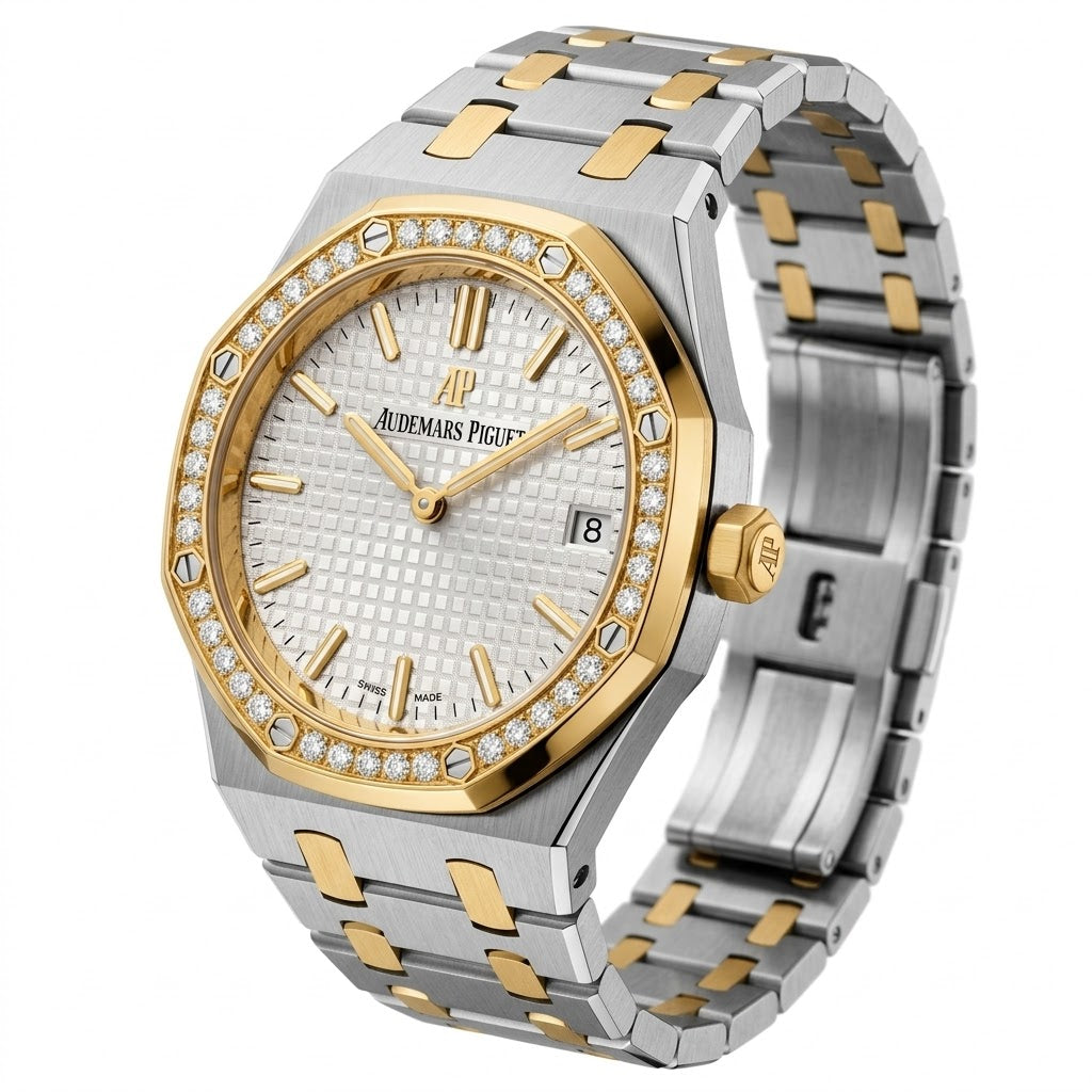 Audemars Piguet Royal Oak women's quartz watch, 33mm case, silver dial, diamond bezel, two-tone gold steel strap – view 3