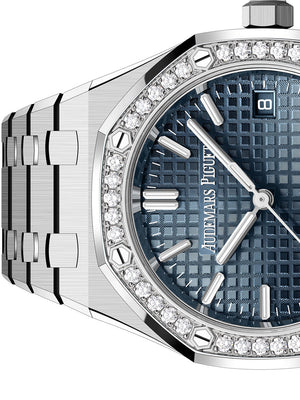 Audemars Piguet Royal Oak women's quartz watch, blue dial, diamond bezel, silver stainless steel bracelet – side close-up