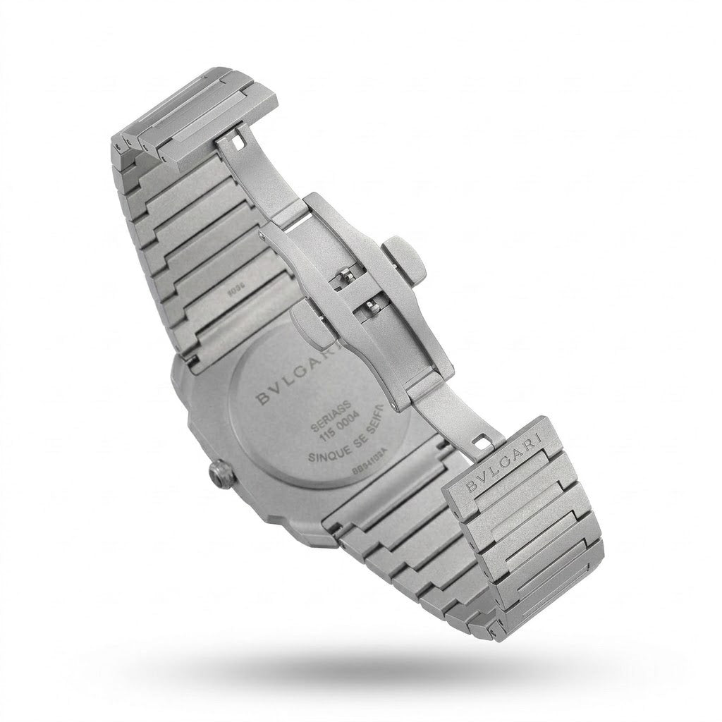 Bvlgari Octo Finissimo 40mm men's watch, matte sandblasted silver stainless steel case and bracelet – detail view 3