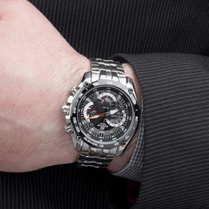 Casio Edifice EF-550D-1AV men's chronograph watch, black dial, silver-tone stainless steel bracelet – detail view 3