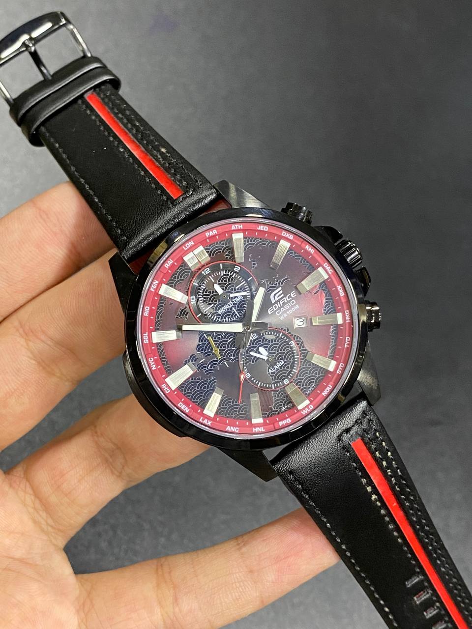Casio Edifice EFR-303CL-1AV men's chronograph watch, black dial, genuine black leather strap – detail view 2