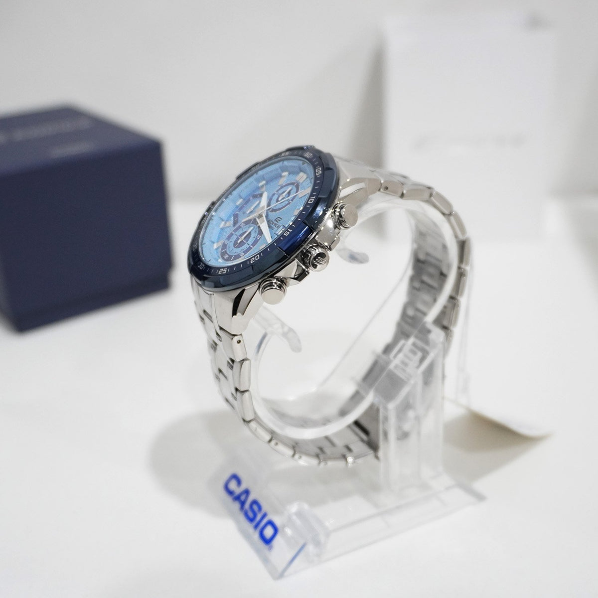 Casio Edifice EFR-539DE-2A men's chronograph watch, blue dial, silver-tone stainless steel bracelet – detail view 3