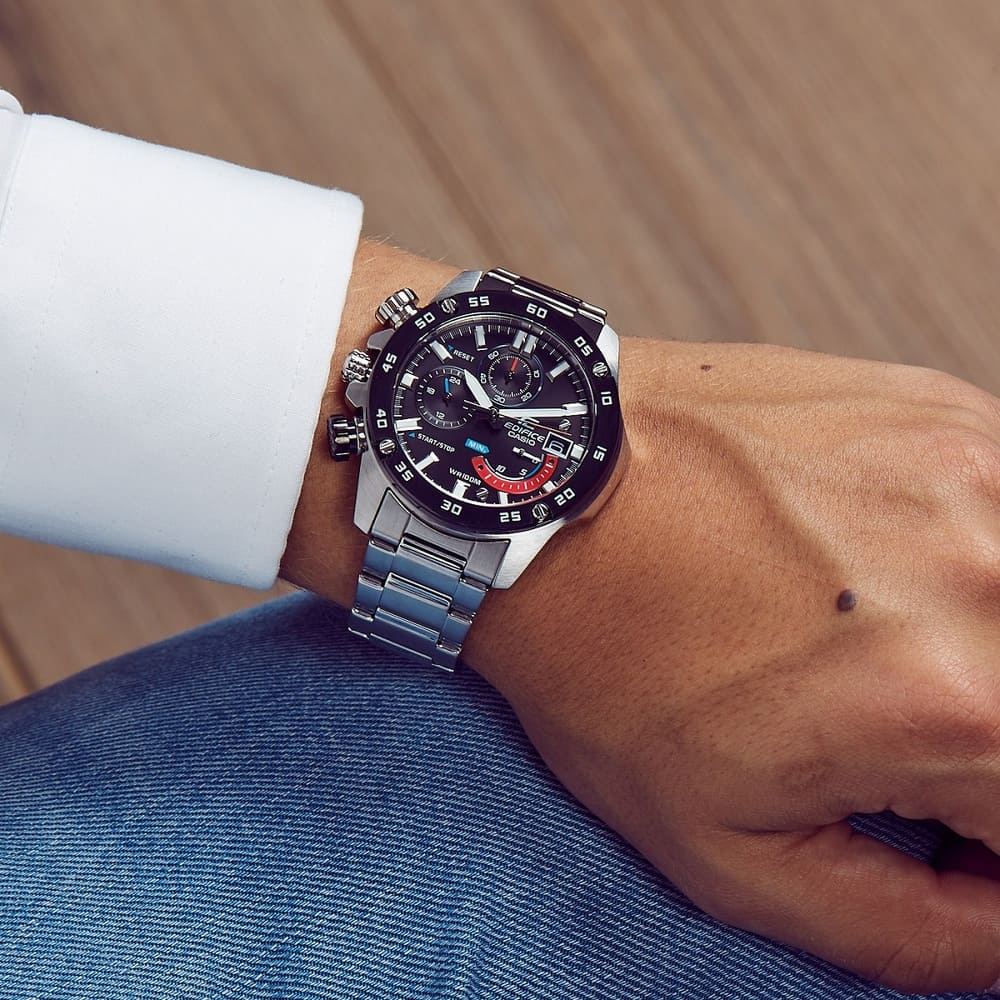 Casio Edifice EFR-558DB-1AV men's chronograph watch, black dial, silver-tone stainless steel bracelet – detail view 3