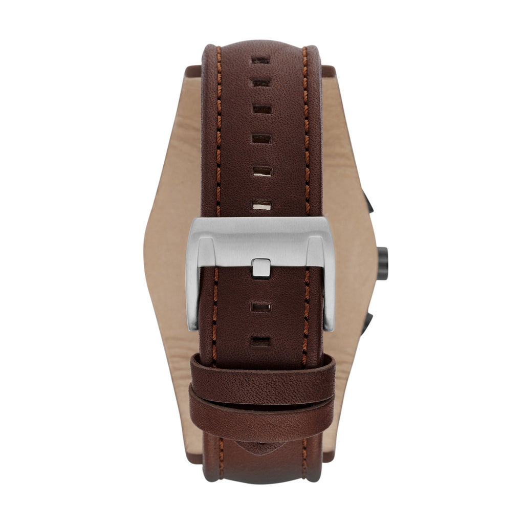 Photo of the silver stainless steel buckle on the brown leather strap of Fossil CH2890