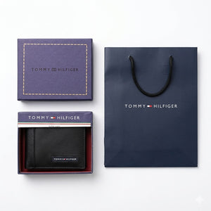 Premium Calvin Klein mirror original monogram leather wallet set presented in its signature white gift box and shopping bag