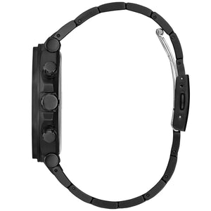 Detailed side view of the black crown and pusher on the Guess GW0539G3