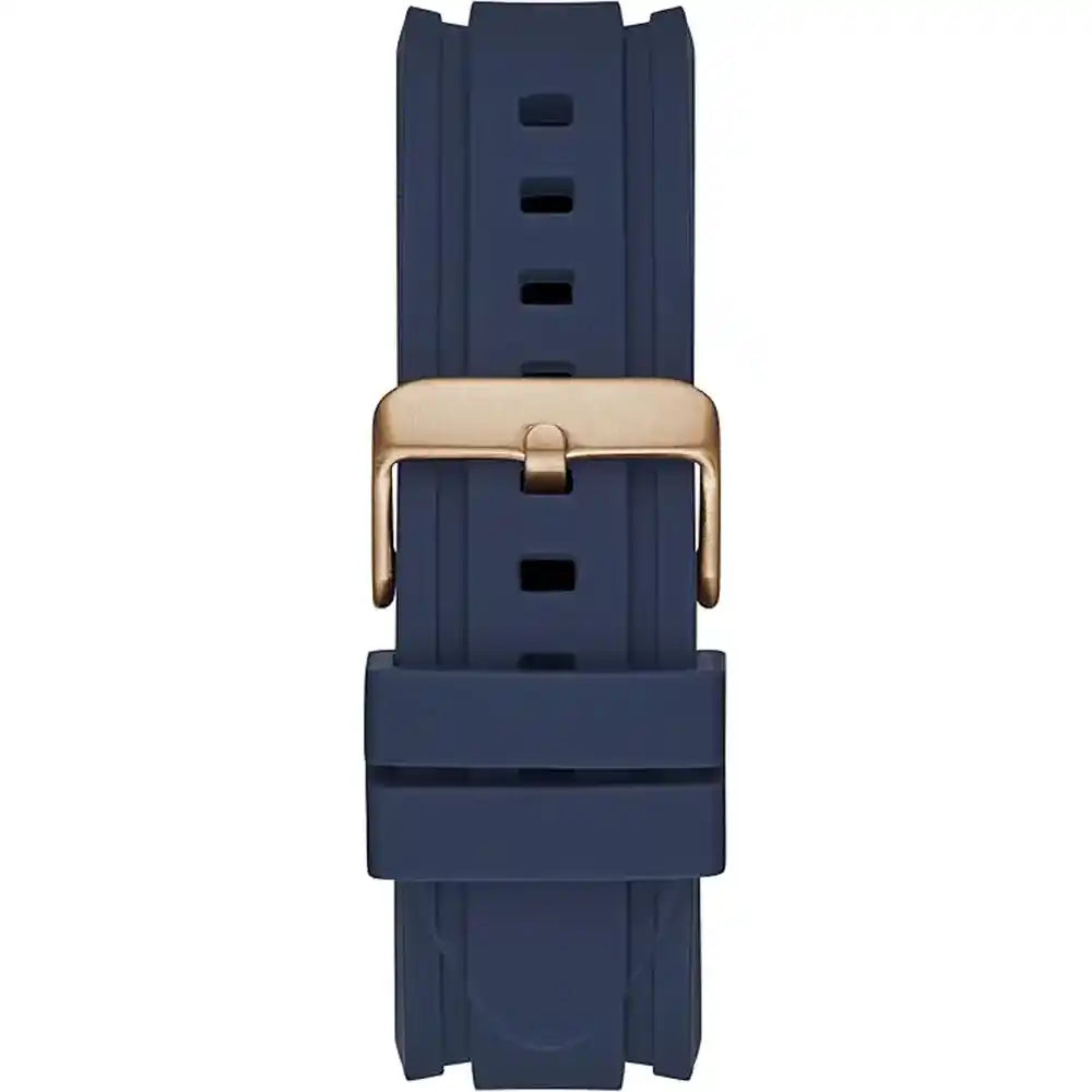 Rose gold pin buckle on the blue rubber strap of the Guess GW0211G4