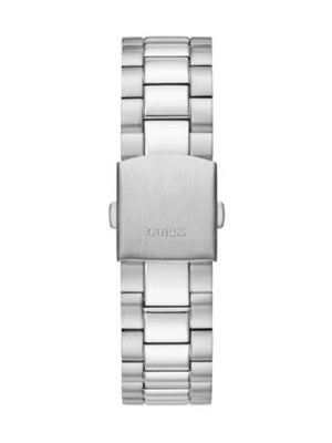 Silver-tone pilot buckle on the stainless steel bracelet of the Guess GW0265G11